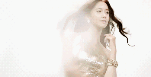 汕头 followyoung 为您打造或时尚张扬 俏皮灵动,成熟性感的造型 店内