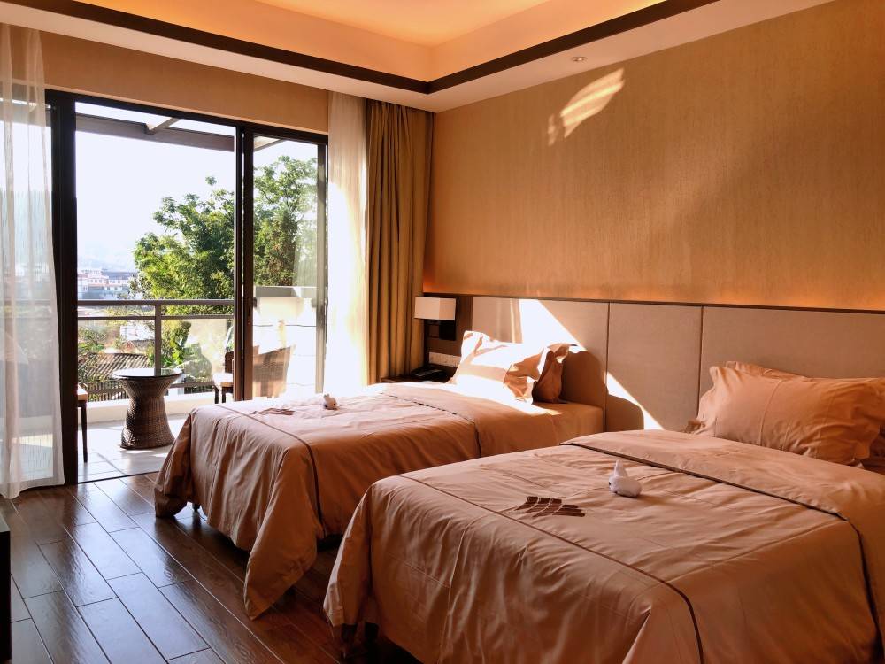 韶关仁化丹霞丰源温泉酒店两天一夜套餐徽派建筑住宿1晚农家自助早餐