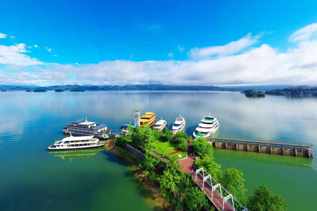 豪华休闲游.jpg
