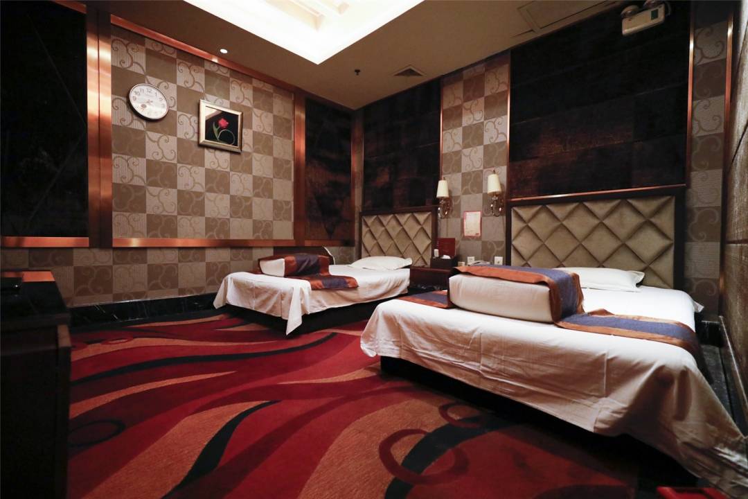 东方之珠洗浴休闲广场